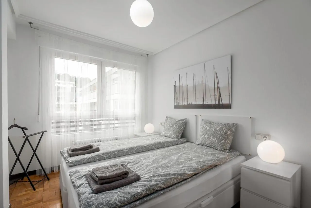 Apartamento Muy Comodo Con Parking 산세바스티안 아파트